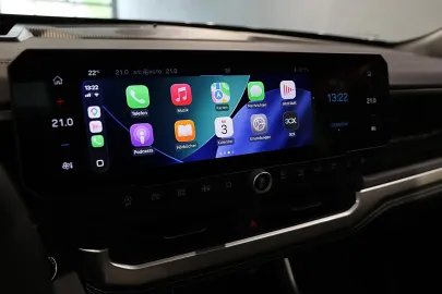Car image 32