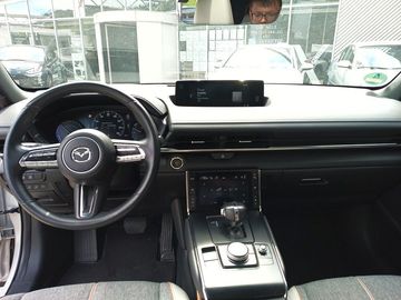 Car image 10