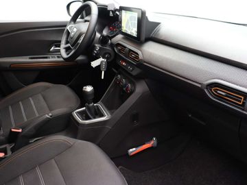 Car image 21