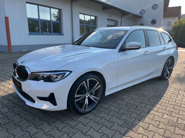 BMW 330d Touring M Sport 210 kW image number 1