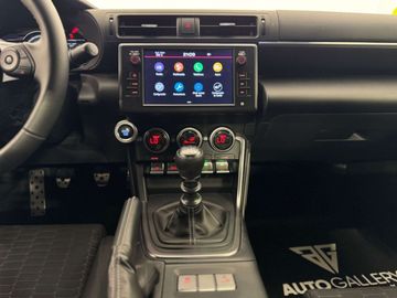 Car image 26