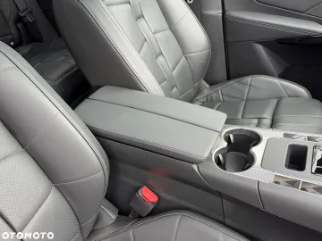 Car image 40