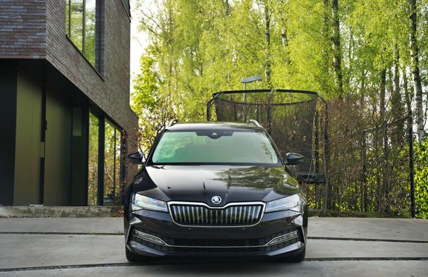 Skoda Superb 1.4 TSI Style 160 kW image number 4