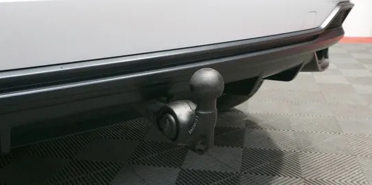 Car image 29