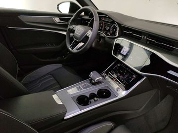 Car image 28