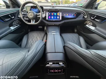 Car image 40
