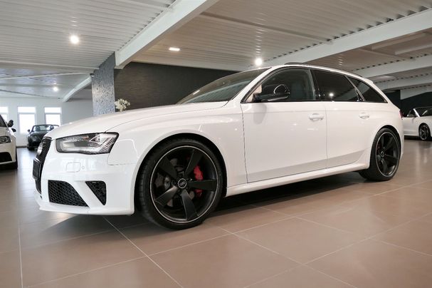 Audi RS4 4.2 FSI quattro S tronic Avant 331 kW image number 2