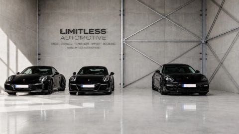 Car image 23