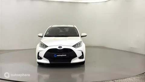 Car image 3