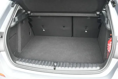 Car image 29