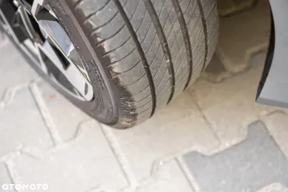 Car image 39