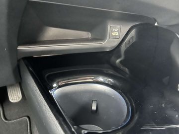 Car image 31