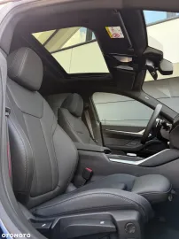 Car image 40