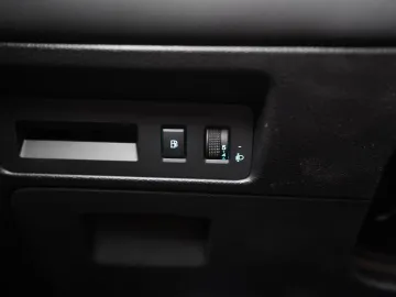 Car image 49