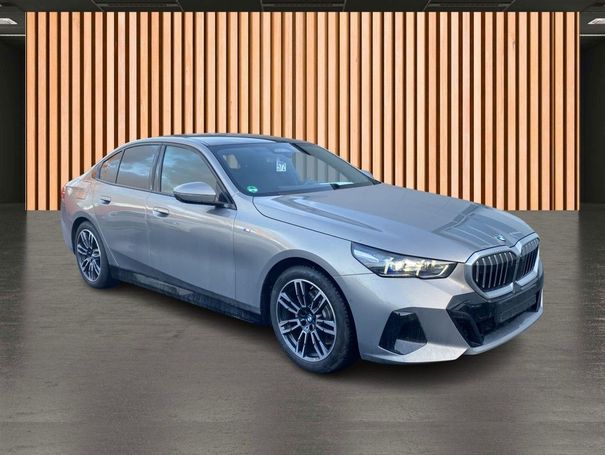 BMW 520i 140 kW image number 15