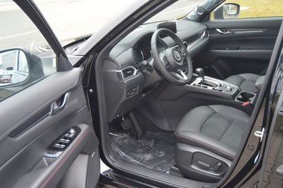 Car image 12