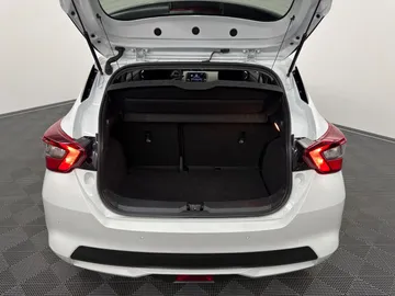 Car image 33