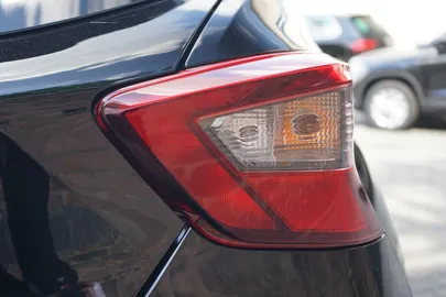 Car image 33