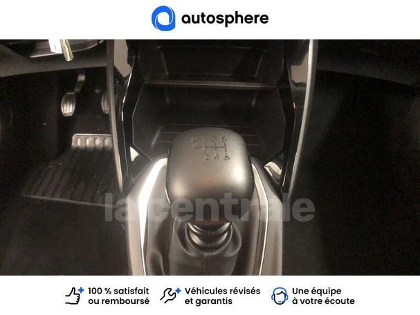 Peugeot 2008 1.2 PureTech 74 kW image number 9