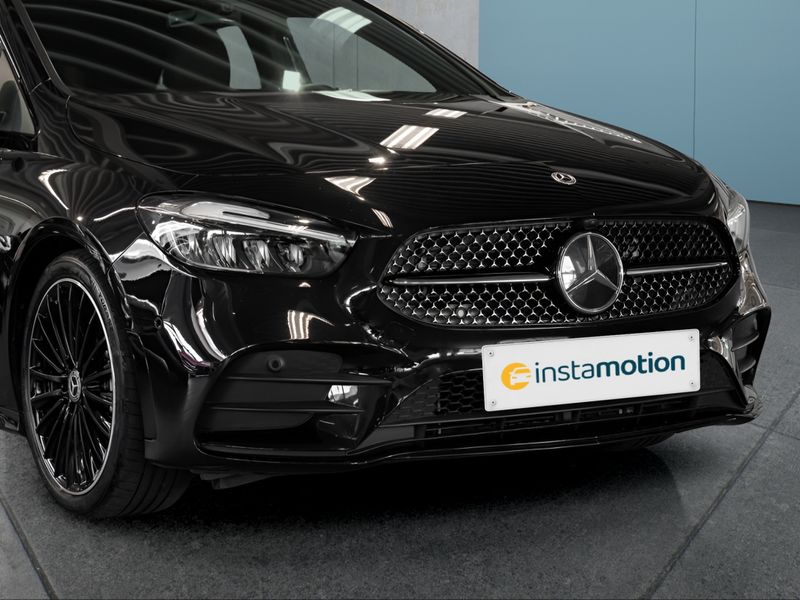 Mercedes-Benz B 200 AMG
