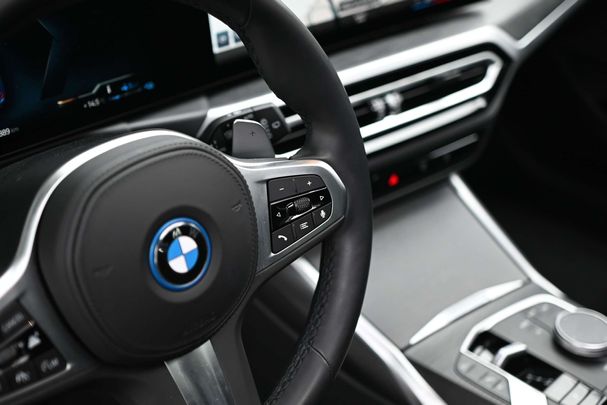 BMW 330 e Touring 215 kW image number 27