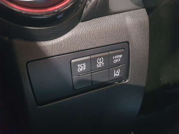 Car image 30