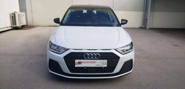 Audi A1 1.0 TFSI Sportback 70 kW image number 3