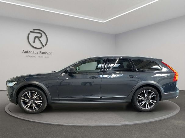 Volvo V90 Cross Country AWD 173 kW image number 16