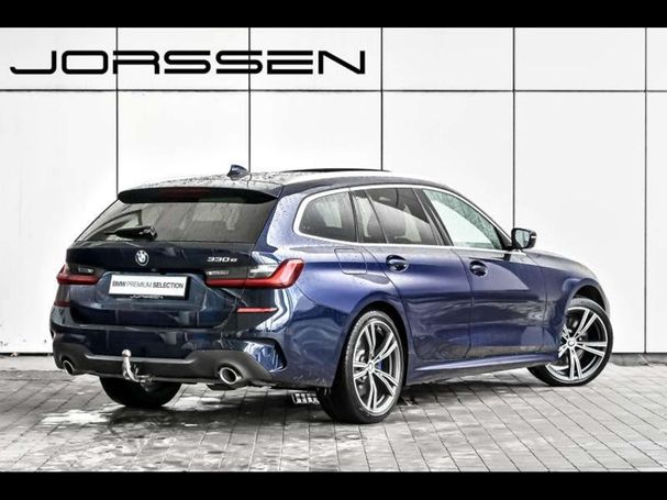 BMW 330 Touring e M Sport 215 kW image number 7