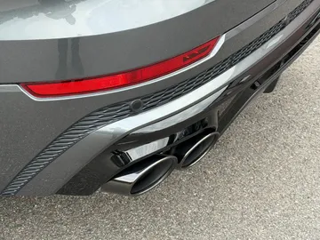 Car image 34