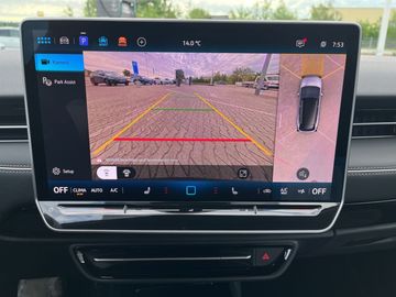 Car image 26
