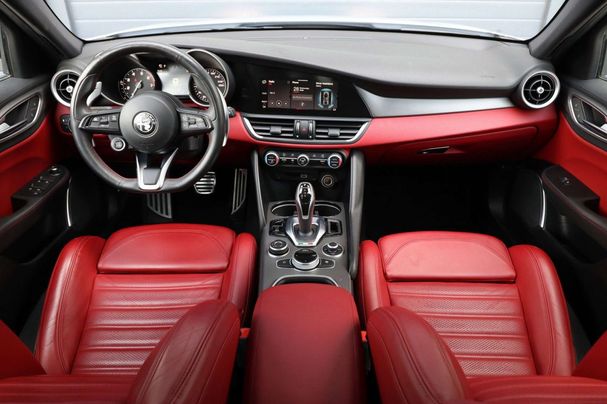 Alfa Romeo Giulia 2.0 TI 206 kW image number 8