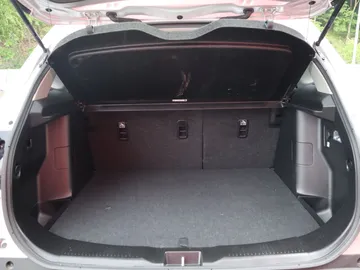 Car image 36