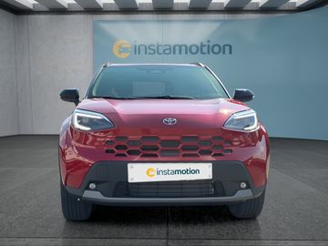 Car image 3