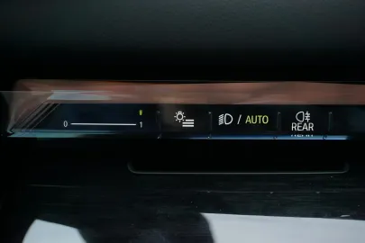 Car image 35