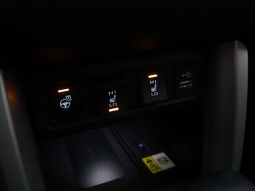 Car image 35