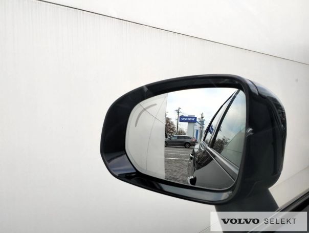 Volvo XC60 145 kW image number 22