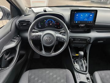 Car image 13