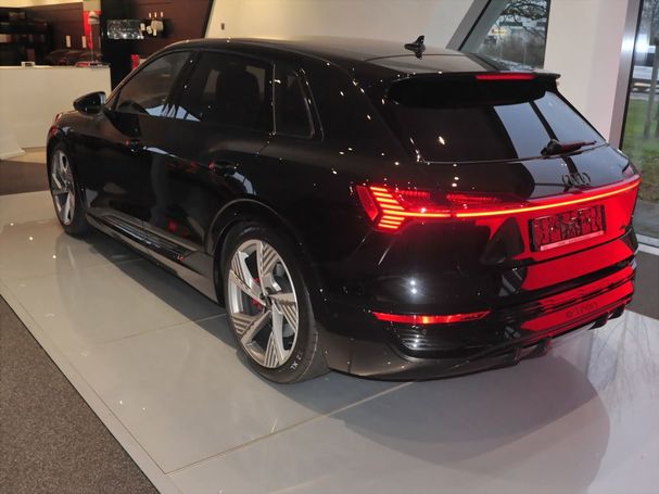 Audi Q8 55 quattro e-tron S-line 300 kW image number 1