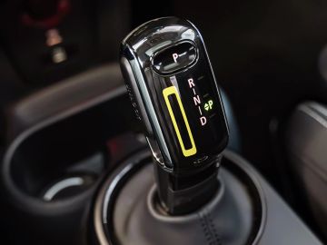 Car image 27