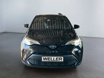 Car image 3