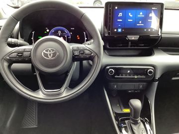 Car image 11