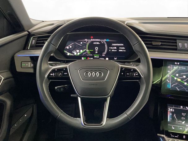 Audi Q8 50 e-tron Sportback 250 kW image number 14