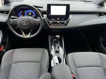 Car image 9