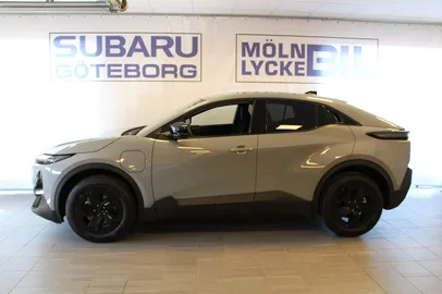 Car image 3