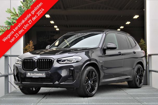 BMW X3 xDrive30e 215 kW image number 1