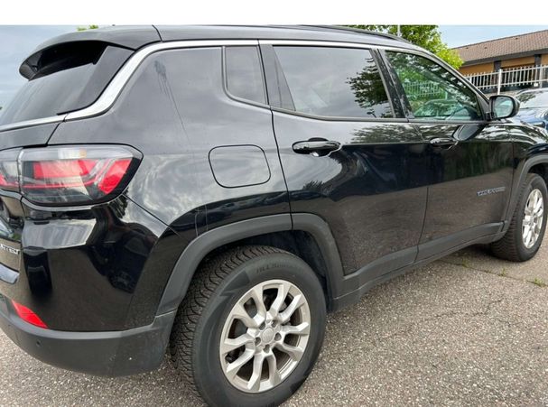 Jeep Compass 1.3 Turbo PHEV Limited 140 kW image number 4