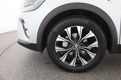 Car image 29