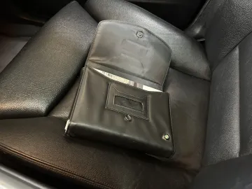 Car image 38