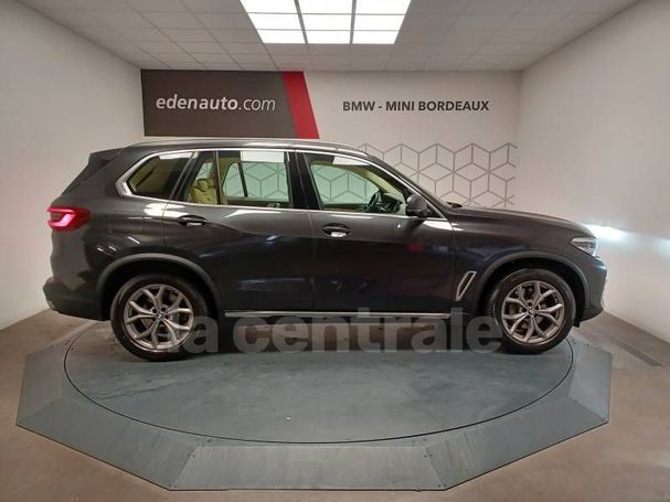 BMW X5 xDrive30d xLine 195 kW image number 16